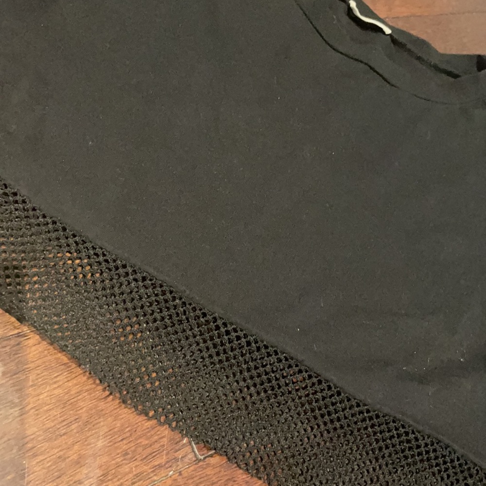 Crop top - Picture 3 of 3
